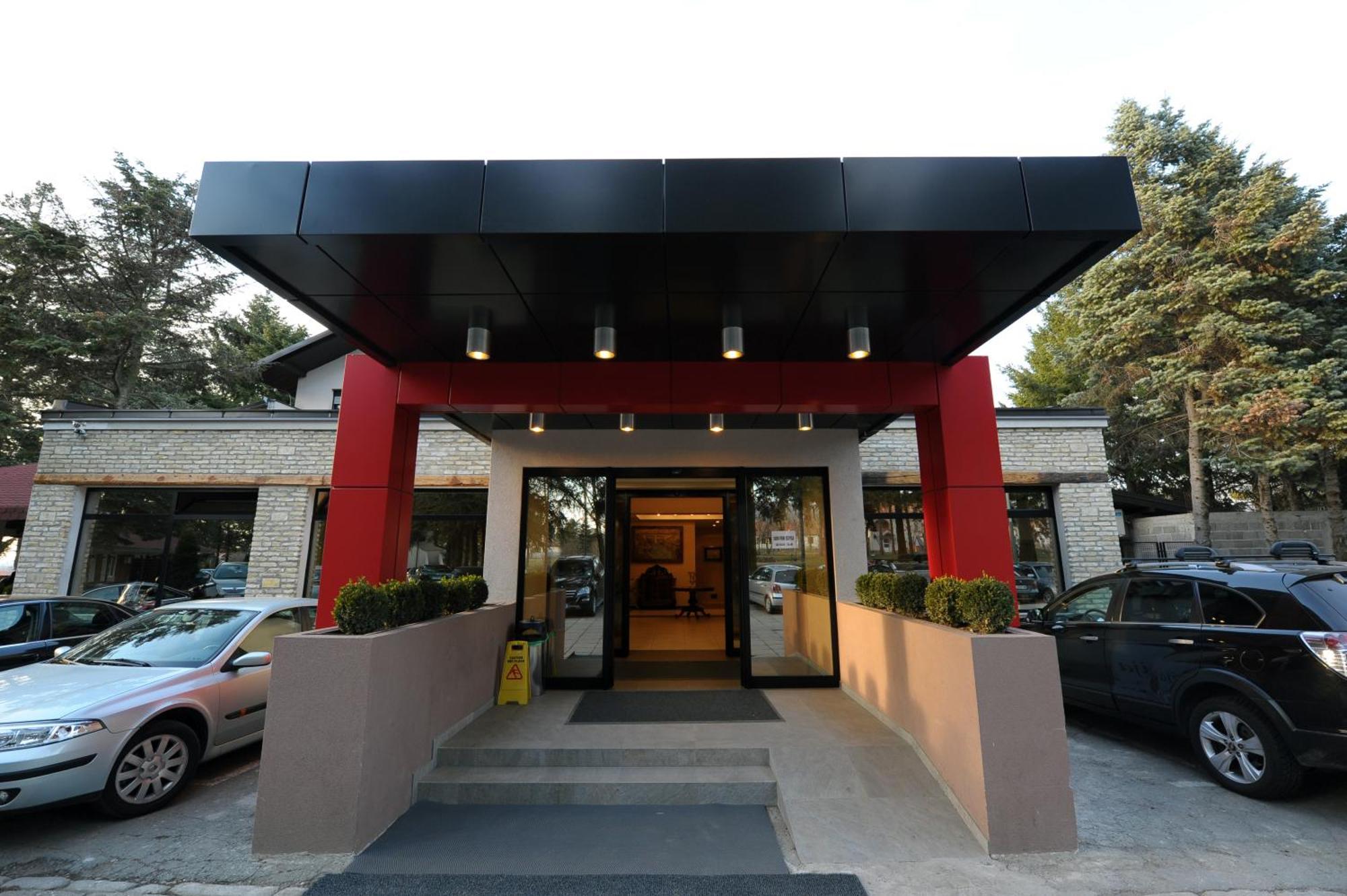 Hotel 1000 Ruza Beograd Bagian luar foto