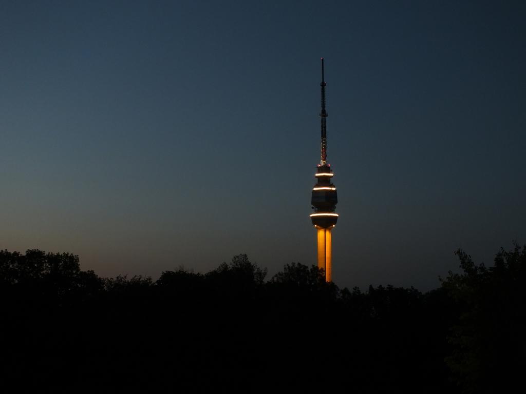 Hotel 1000 Ruza Beograd Bagian luar foto